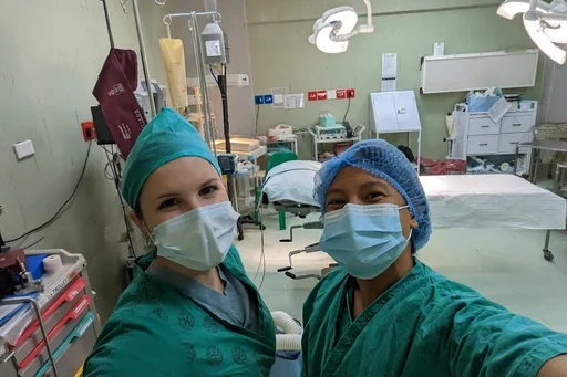 Savannah Starr '23 and Irrawaddy Lamouth '23 in the OR