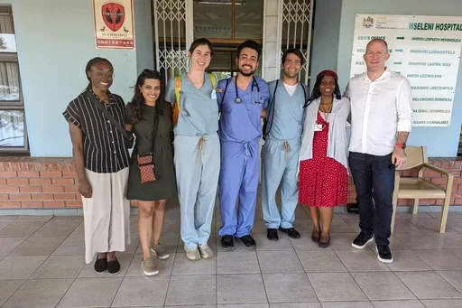 Dr. Chris Bucks with Dr. Hobe and the students rotating in Mseleni and HCM