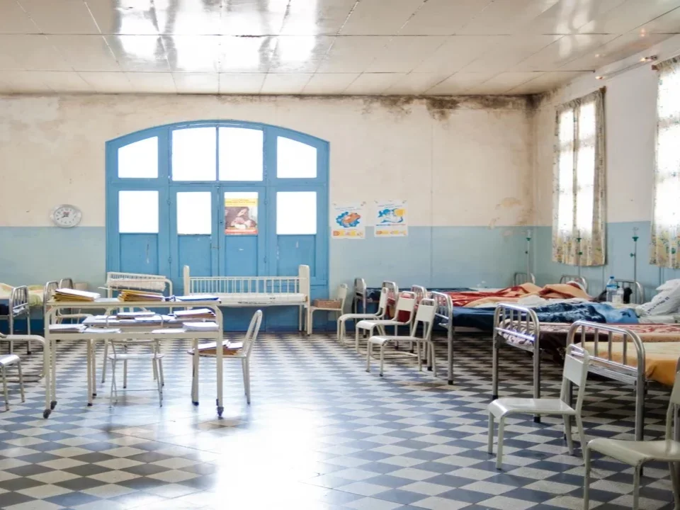 patients in bed at clinic in mozambique